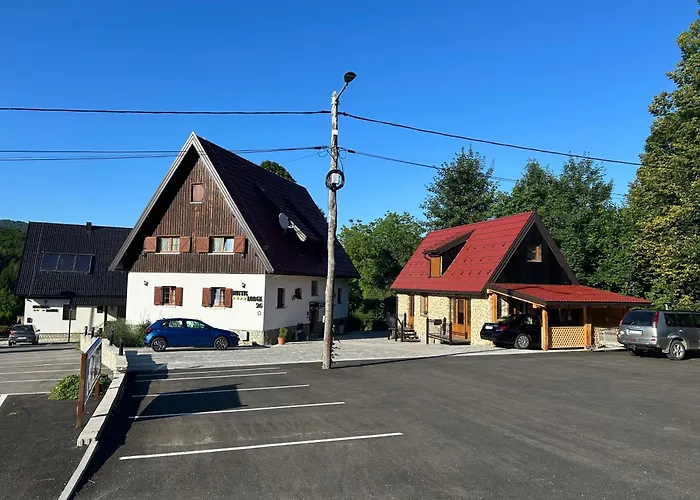 Rustic Lodge Plitvice