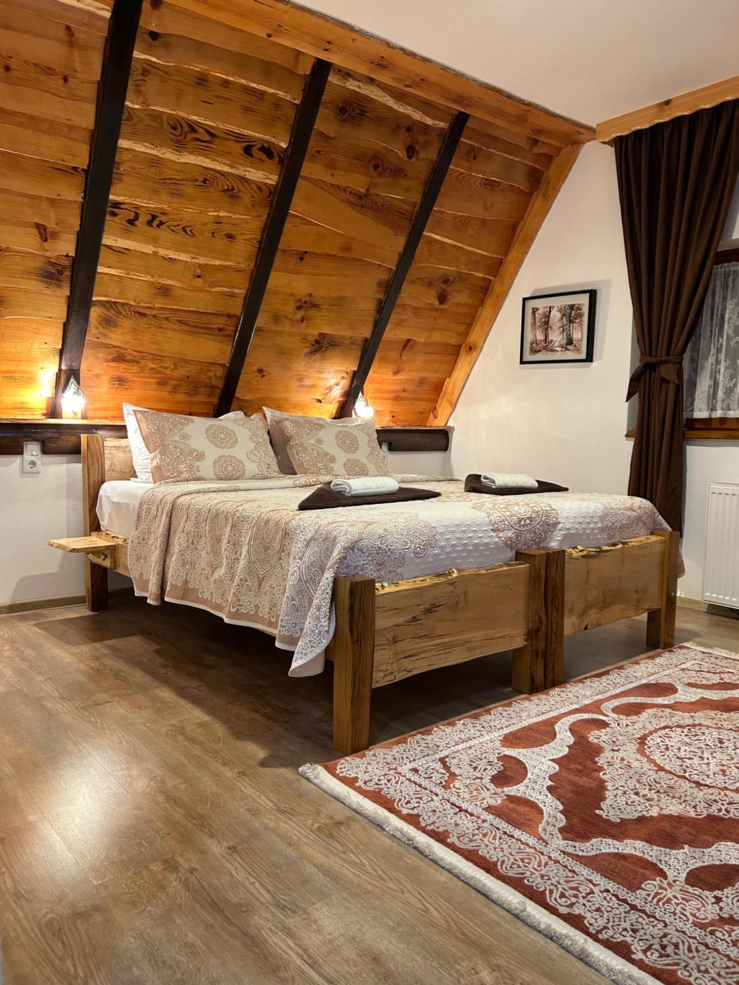 Rustic Plitvice 4*